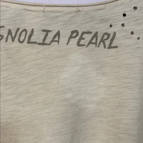 Magnolia Pearl Women Cream Heart Graphic Tee Size L - Picture 9 of 10